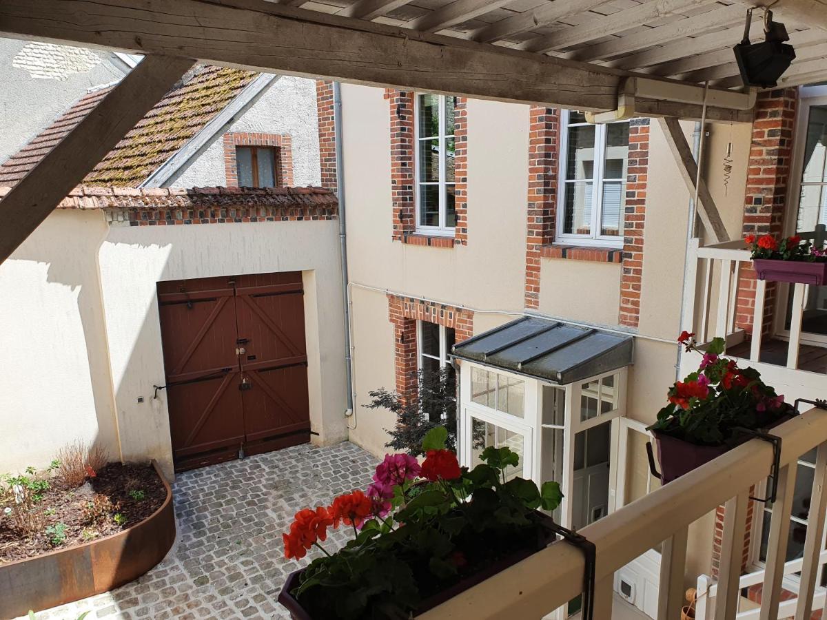 Bed and Breakfast La Cour Des Marotiers Mareuil-sur-Ay Zewnętrze zdjęcie