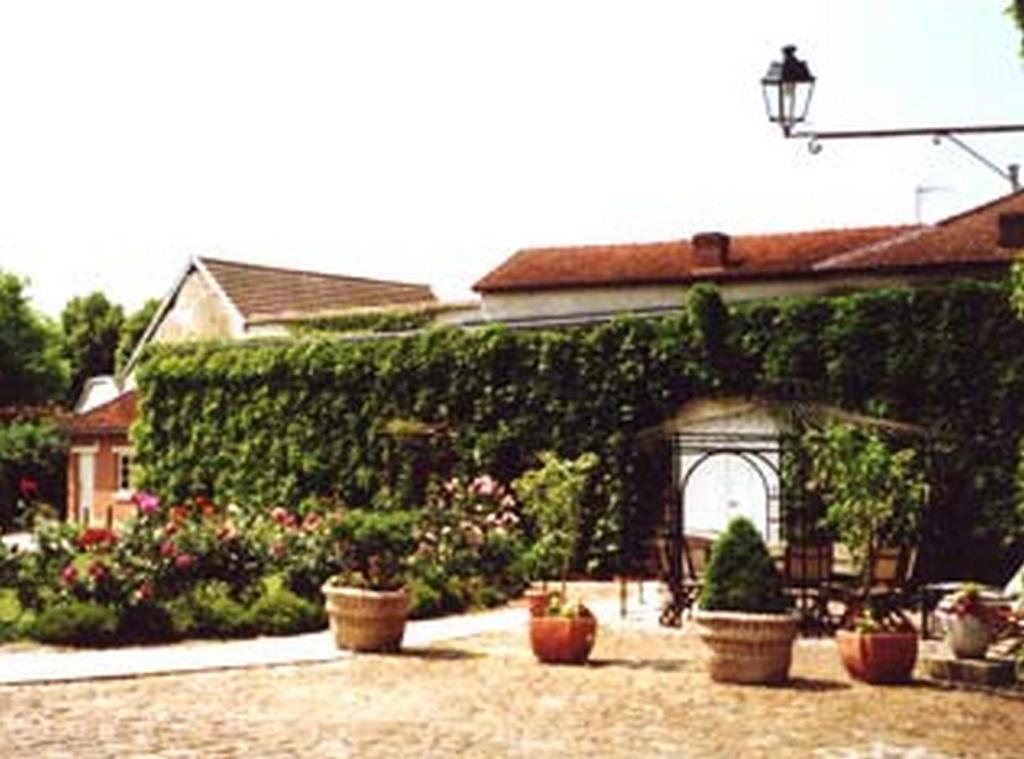 Bed and Breakfast La Cour Des Marotiers Mareuil-sur-Ay Zewnętrze zdjęcie
